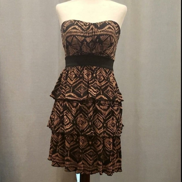 RUE21 Strapless Mini Tiered Slip On Dress Size Small - Picture 1 of 8